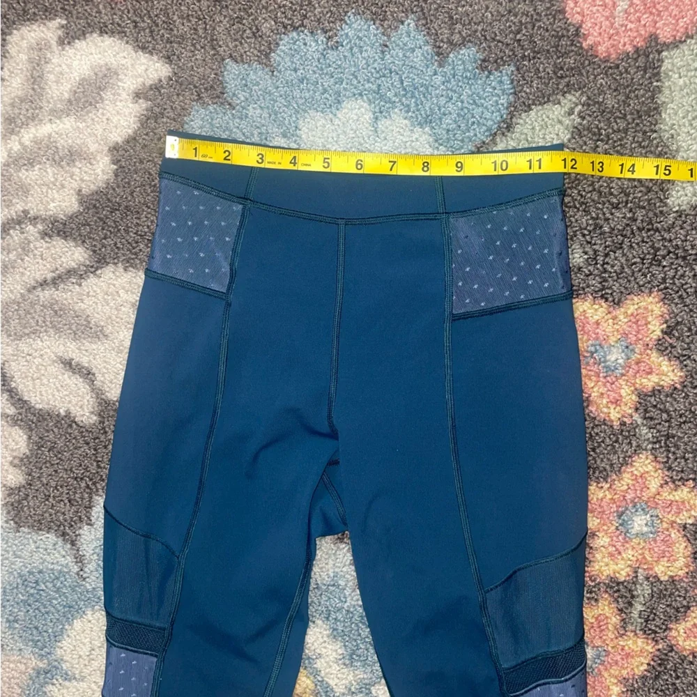 LULULEMON *rare* Just Breathe mesh Pant Alberta lake size 4